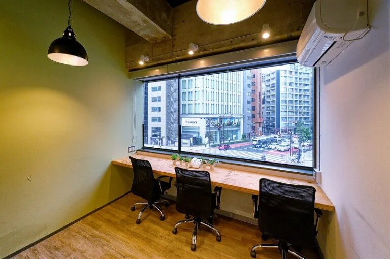 プレミアムオフィス神田の写真