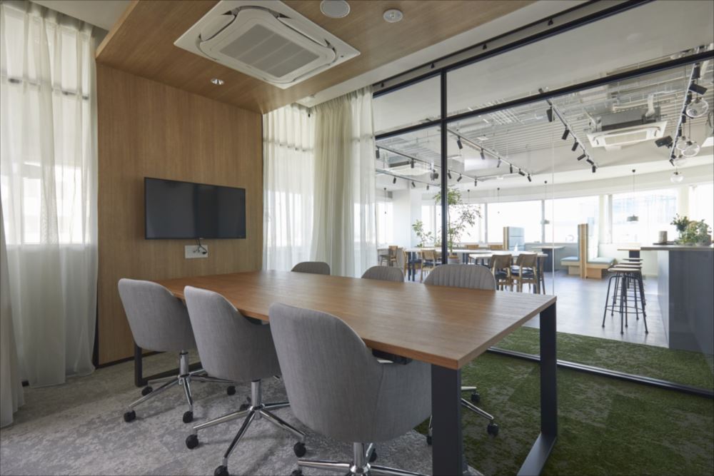 MID POINT 大塚の写真