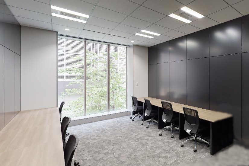 Room329 (6名用個室)