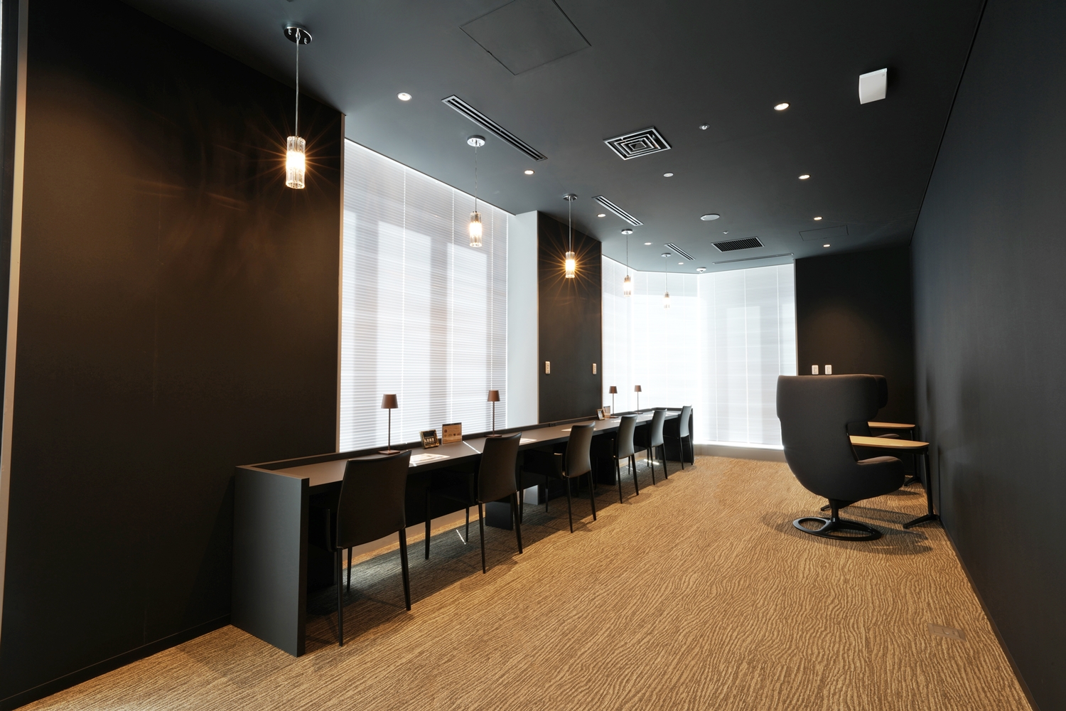 Room302 (11名用個室)の写真