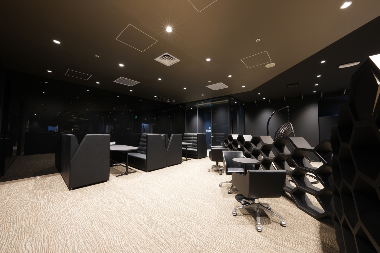 Room302 (11名用個室)の写真