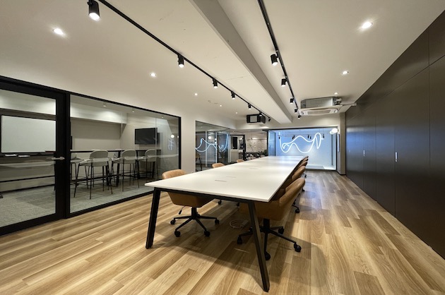 西新宿5分、原状回復なしのワンフロアセットアップ