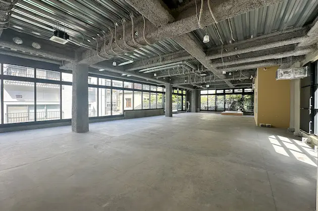 原宿竹下通り裏、天高4mの新築デザイナーズ