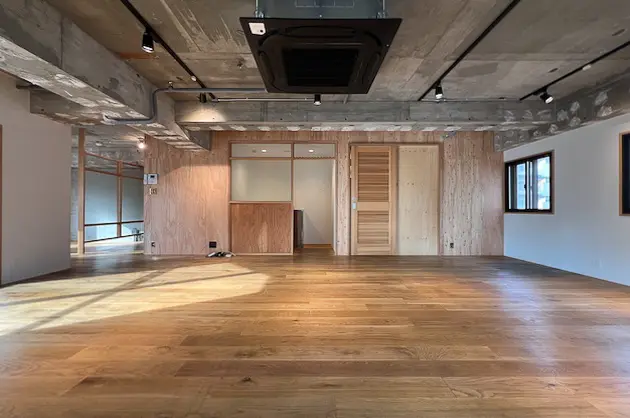 中目黒、目黒川近くのナチュラルリノベオフィス