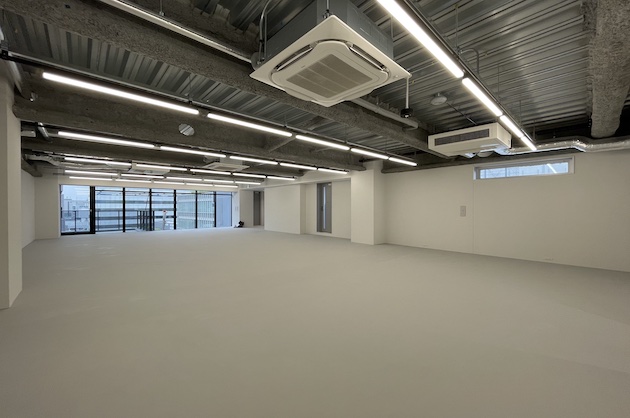 麹町3分、新築、家具内装付きかそのままか