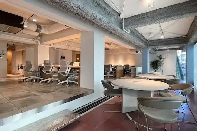 渋谷、インナーテラスが映えるセットアップオフィス