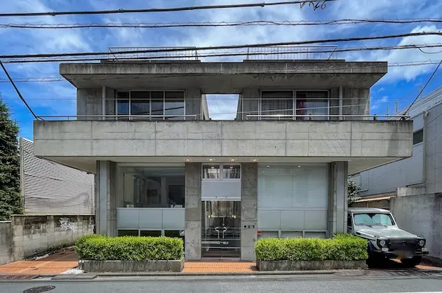 【募集終了】神宮前、駐車場付テラスハウスを自由度高く作り込む