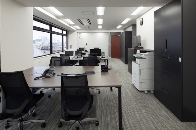 渋谷6分、ミドルサイズの居抜きオフィス、駐車場付