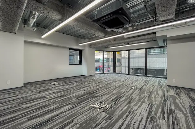 新橋3分、都心を見晴らす新築店舗・オフィス