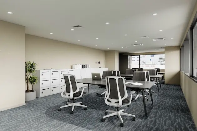 竹橋3分、基本と上質を両立したセットアップオフィス