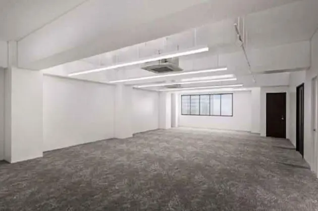 水天宮前駅1分、ミニマルデザインのリノベオフィス