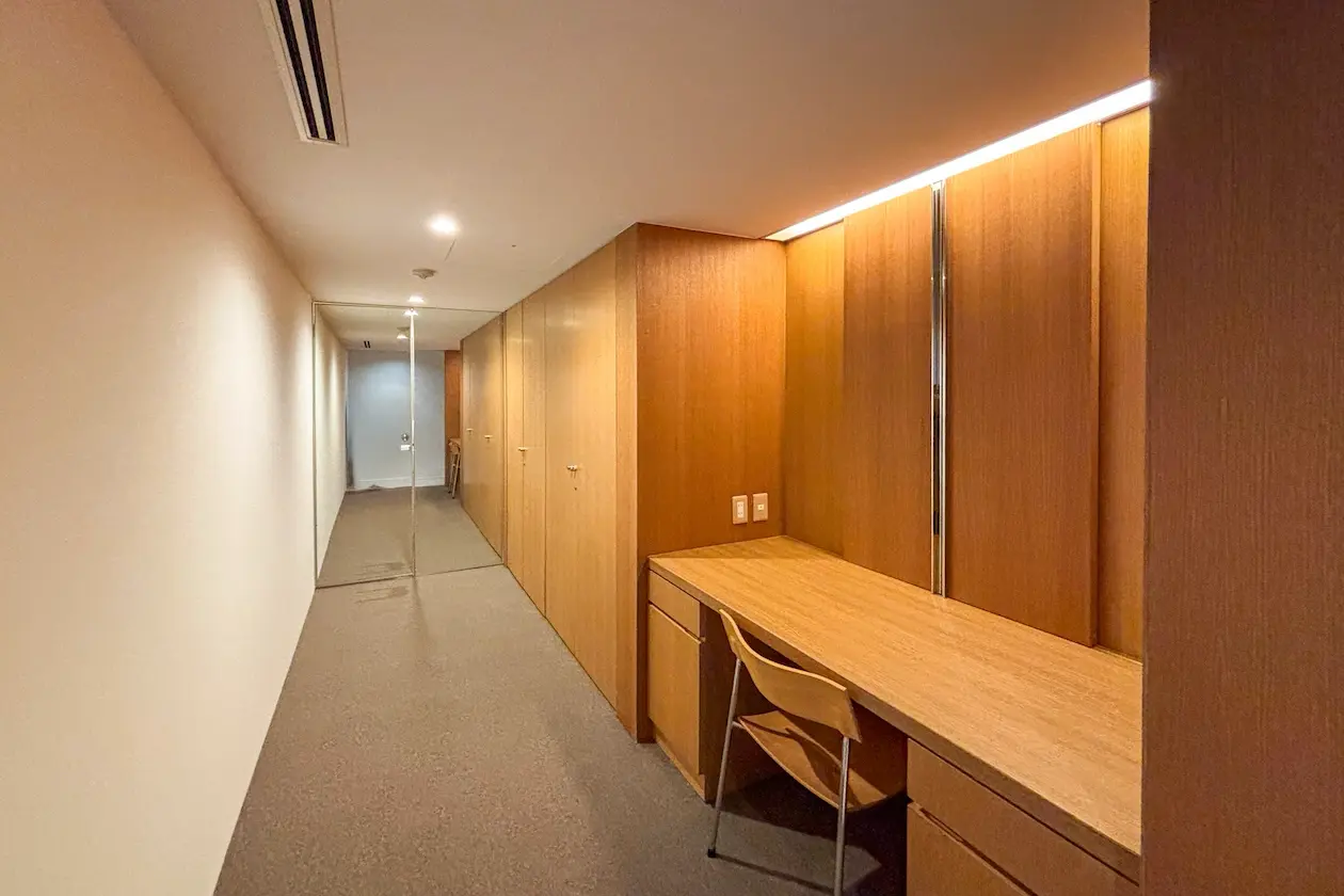 恵比寿、ホテルライクな大人のSOHO拠点 室内