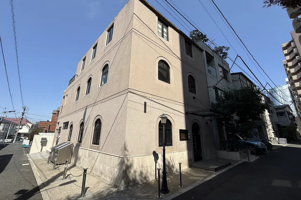 西麻布、用途柔軟な一棟貸し可能吹き抜け空間 外観