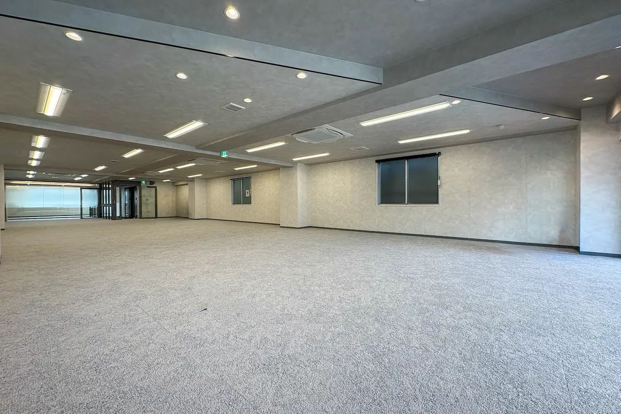 人形町、屋上テラスと2つの会議室付きセットアップ
