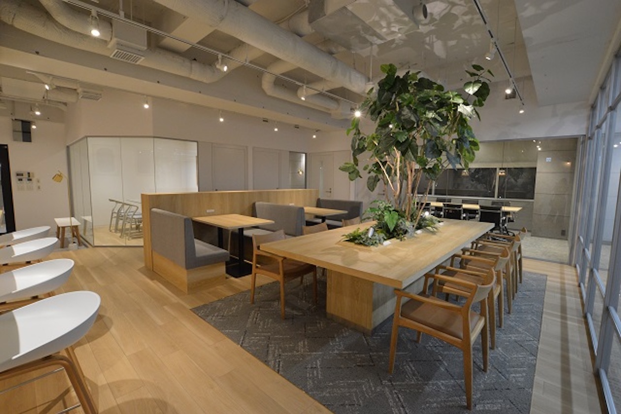 茅場町。遊び心のある大型セットアップオフィス