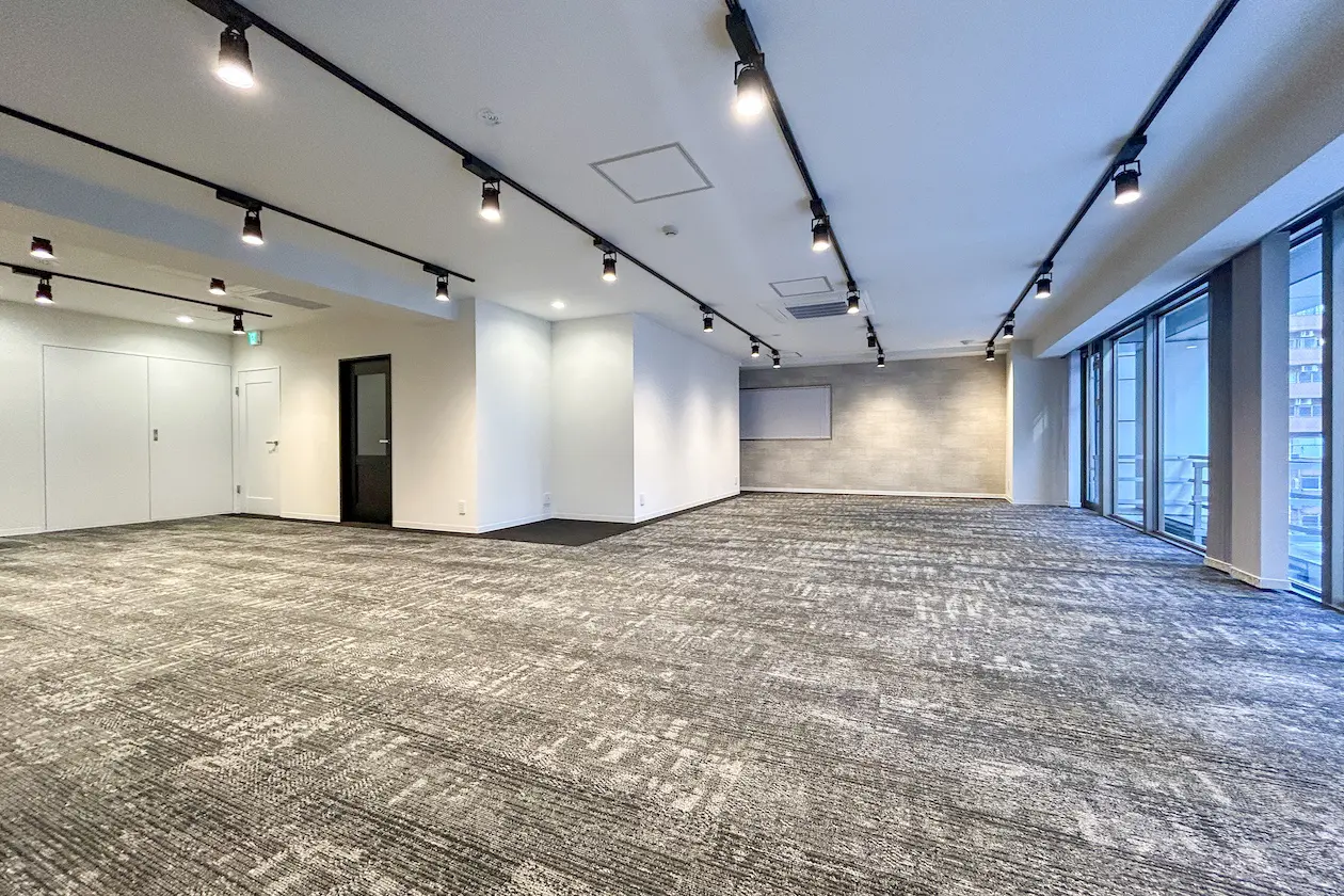 赤坂、敷礼0のリノベ済みセットアップオフィス