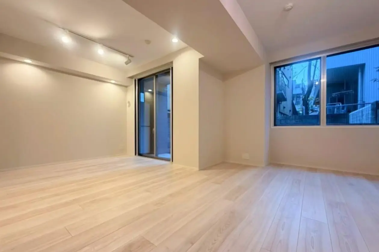 原宿3分、好立地を活かすリノベSOHO・サロン 室内