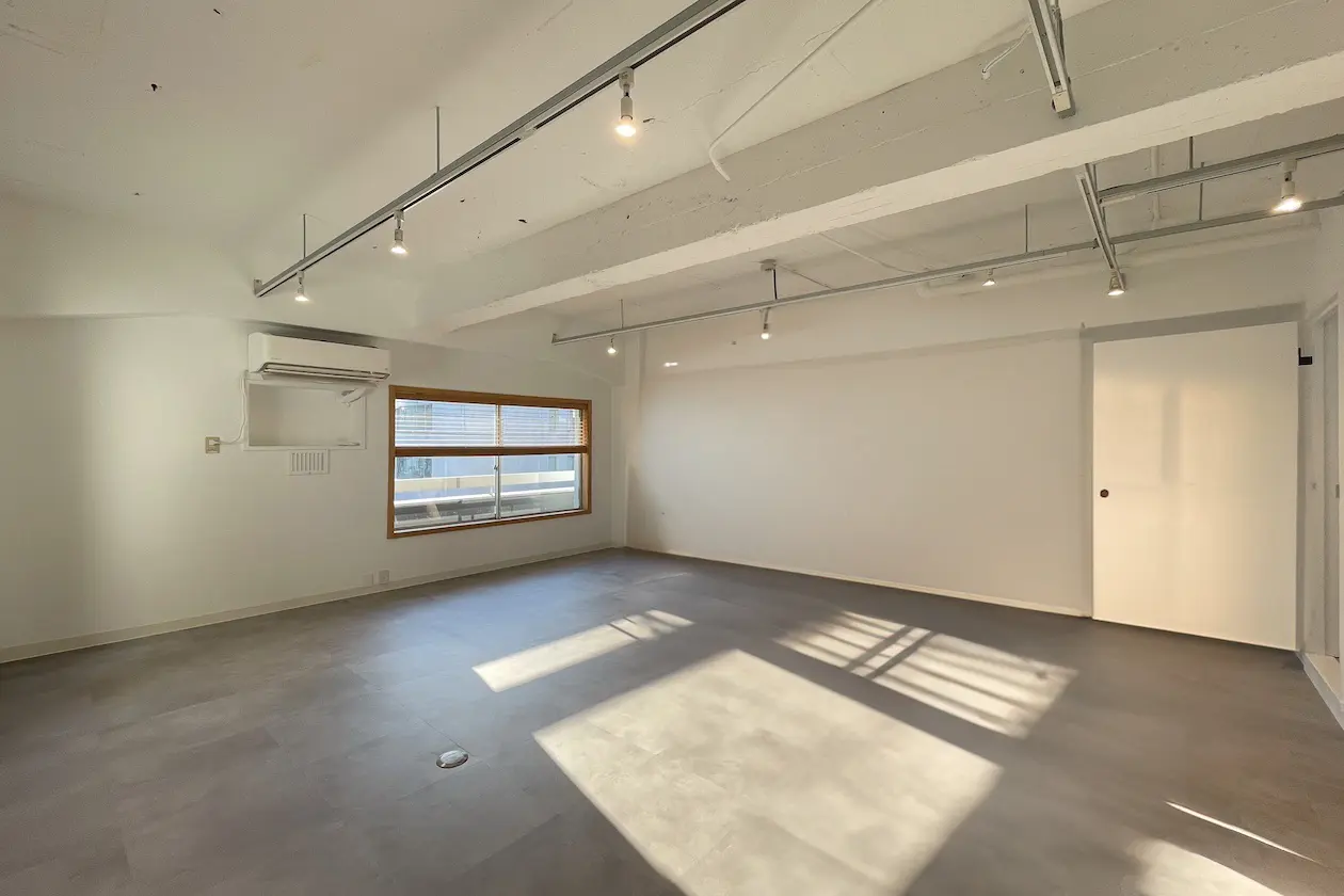 【募集終了】神宮前、天高と採光のある余白を味方につける