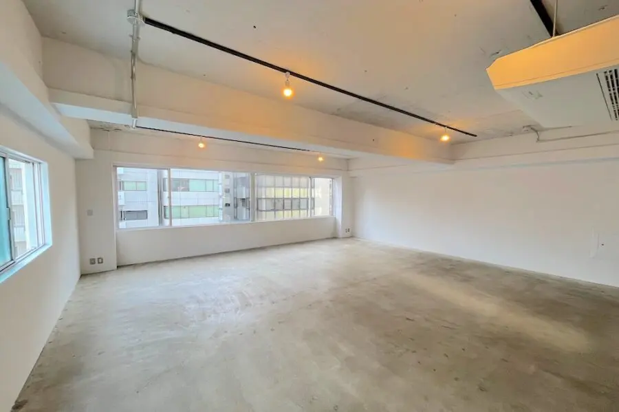 岩本町2分、アクセス良好のスケルトンデザイナーズ