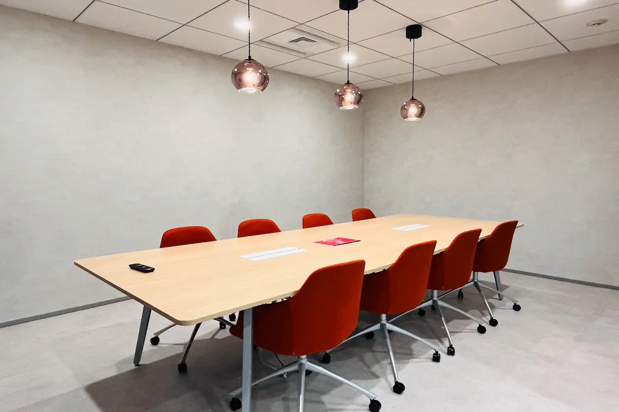 五反田エリア、機能性が整ったハーフセットアップ