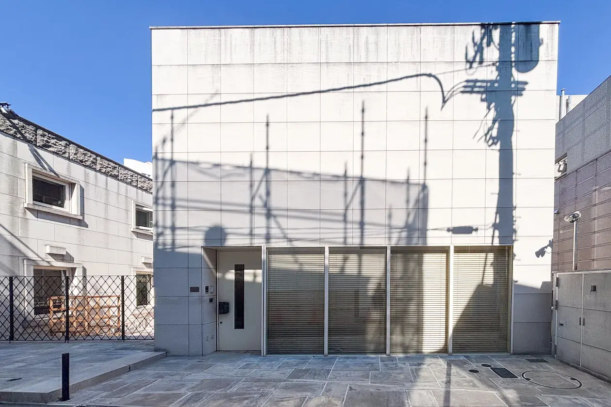 原宿3分、街とつながるテラス付き一棟貸しビル 外観