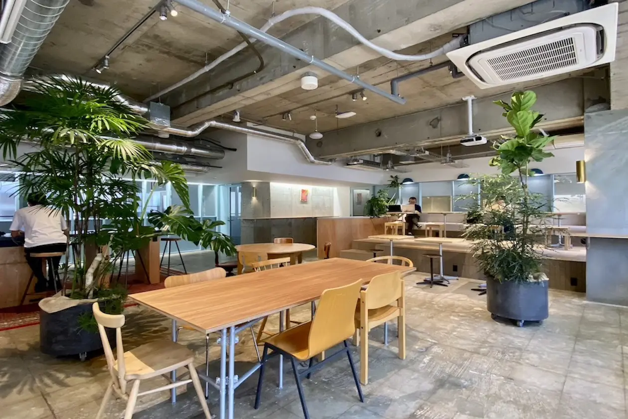 池尻大橋、元ホテルの一棟リノベーションオフィス