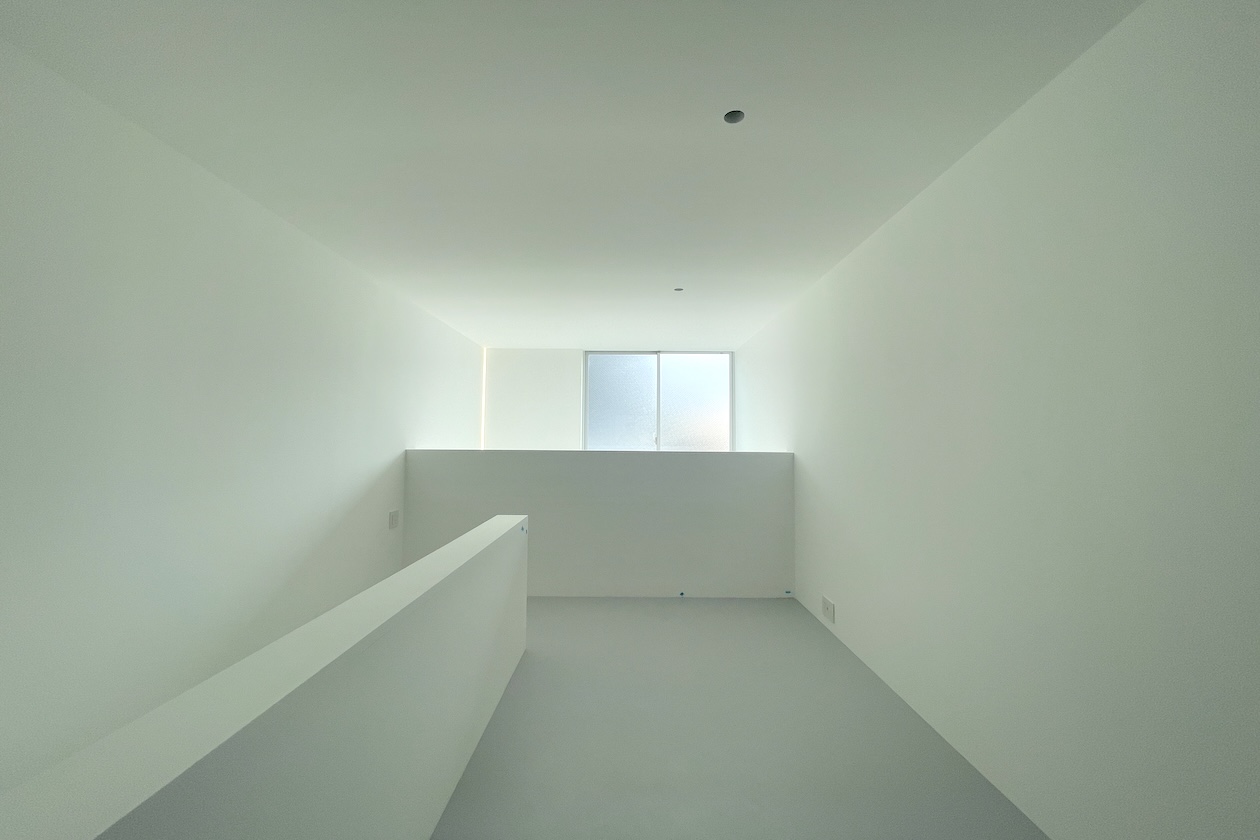 渋谷区本町、白亜のデザイナーズSOHO・サロン