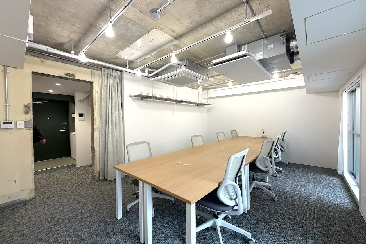 代々木、家具付きセットアップで少数精鋭部隊のビジネスを