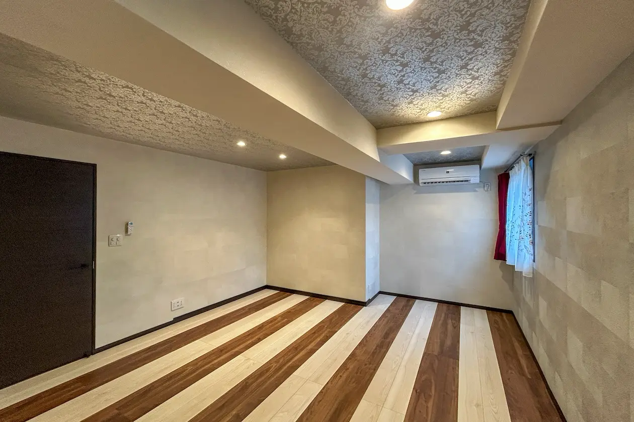 三田7分、格を備えた駐車場付き2LDKSOHO 室内