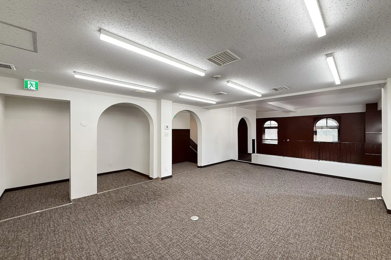 西麻布、用途柔軟な一棟貸し可能吹き抜け空間 室内