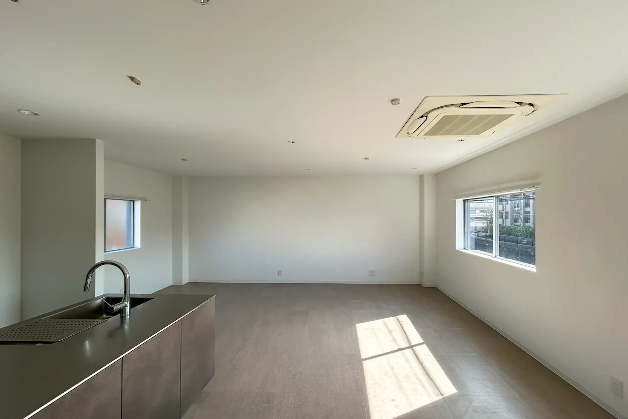 蒲田、屋上付きのガレージハウスSOHO 室内