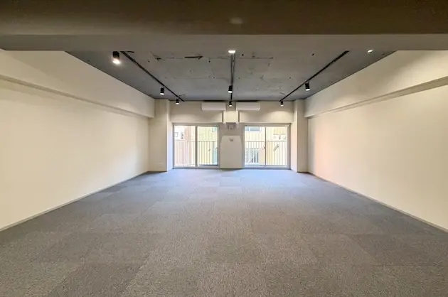 表参道5分、抜け感あるSOHO空間