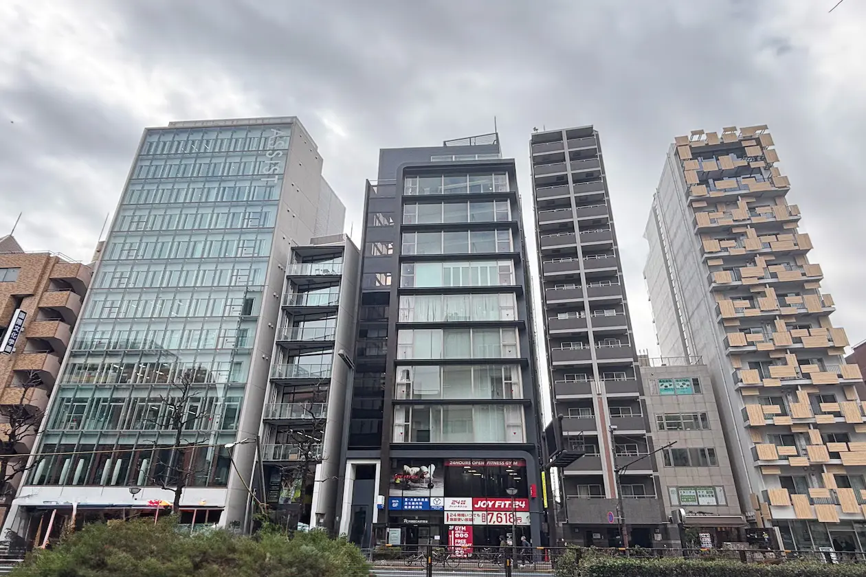 四谷6分、機能性・都市型ハーフセットアップ 外観