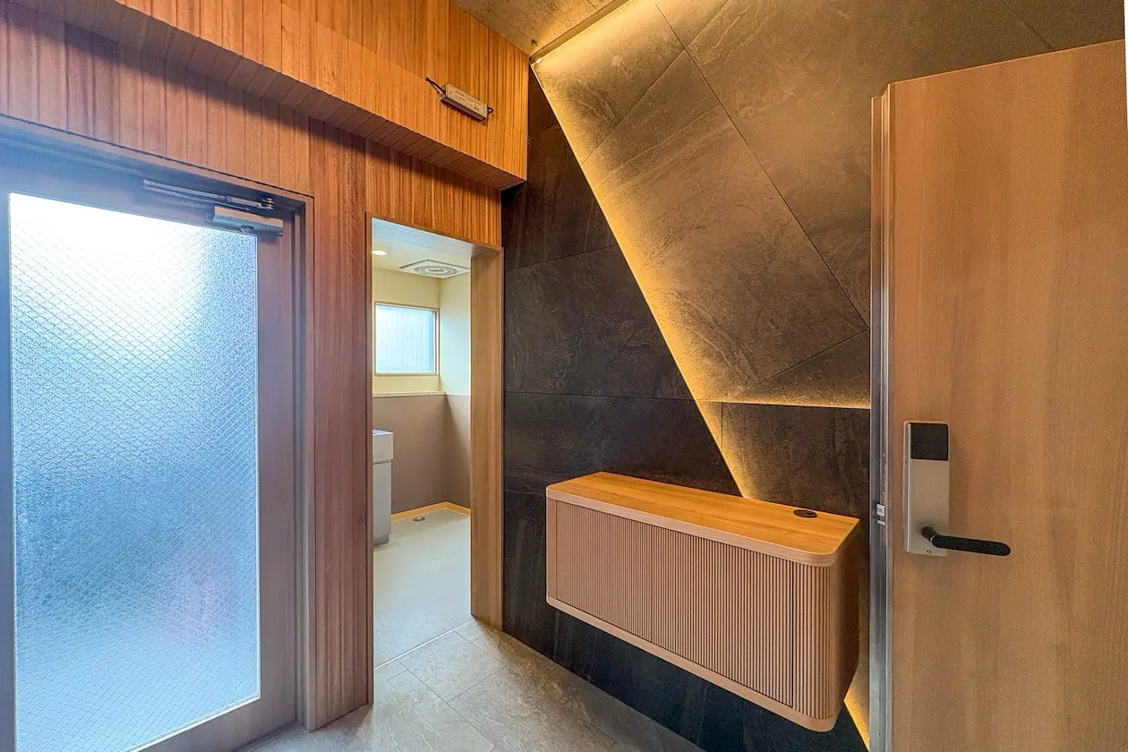 紀尾井町、上質なセットアップで環境を整える。 室内