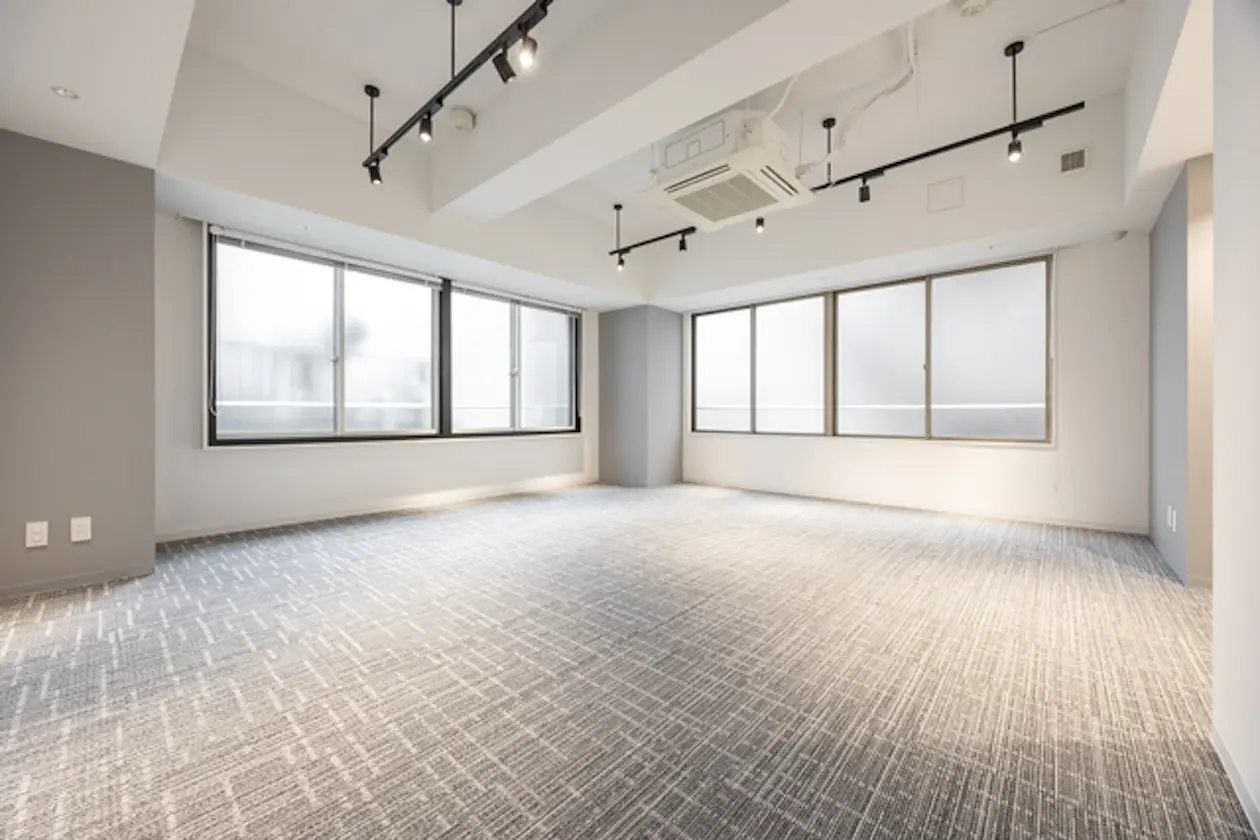 神保町駅すぐ、即戦力セットアップオフィス