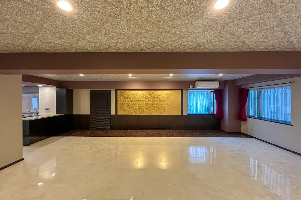 三田7分、格を備えた駐車場付き2LDKSOHO 室内