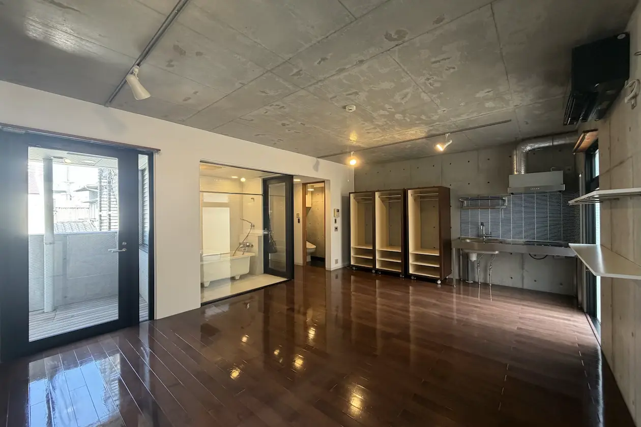 表参道、駅近にして閑静な環境のデザイナーズSOHO