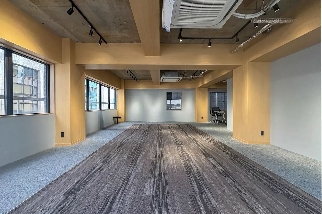 紀尾井町、上質なセットアップで環境を整える。 室内